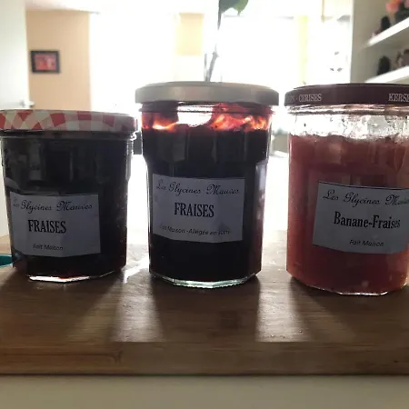 Les Glycines Mauves 布赖恩拉勒